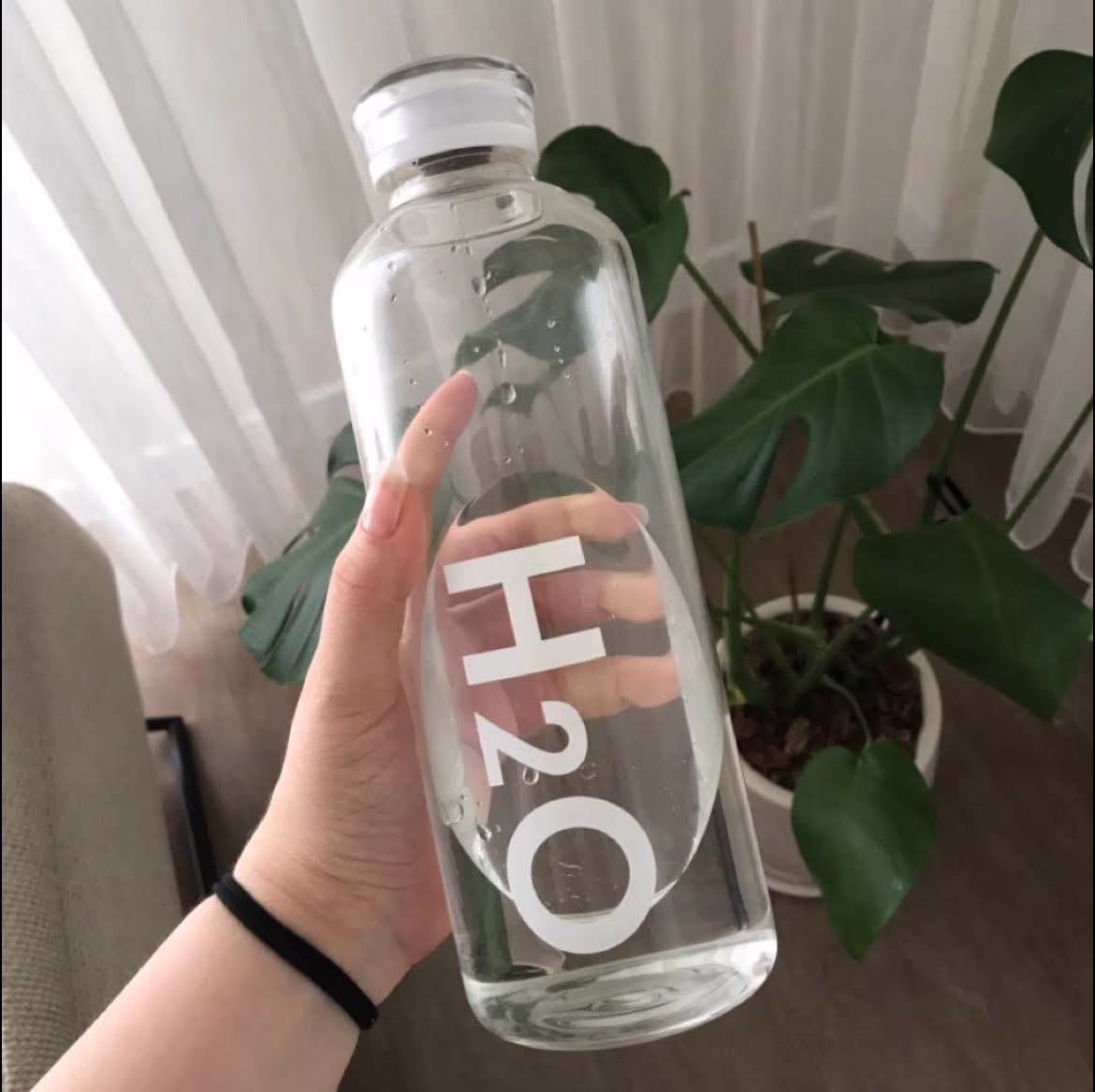 H2O Glass Water Bottle –  Reusable Drinking Bottle